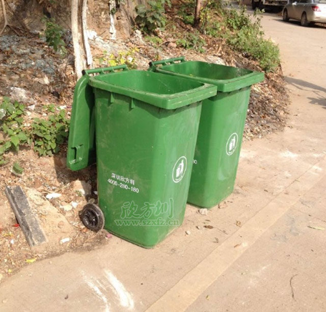 欣方圳塑料垃圾桶 支援湖北新農村環境建設