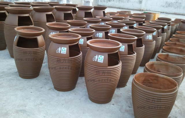 錦繡中華民俗村采購(gòu)玻璃鋼花盆垃圾桶